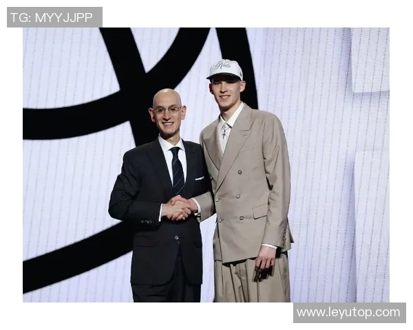 杰明表现出色篮网新星8号秀16分4板5助攻三分球命中率高达50