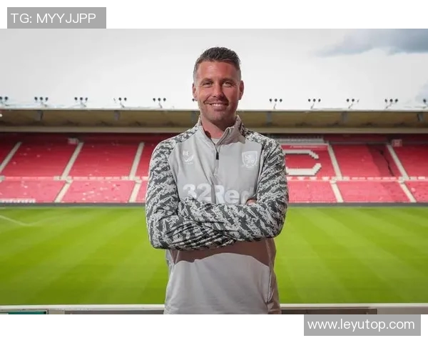 英媒称狼队欲引爱德华兹米堡有信心续约教练 英媒称狼队欲引爱德华兹米堡有信心续约教练