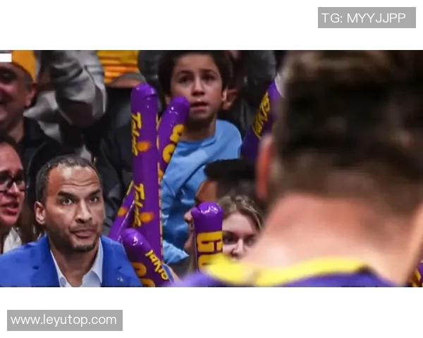 达拉斯球迷怒斥尼科成过街老鼠只因他让所有人失望 达拉斯球迷怒斥尼科成过街老鼠只因他让所有人失望