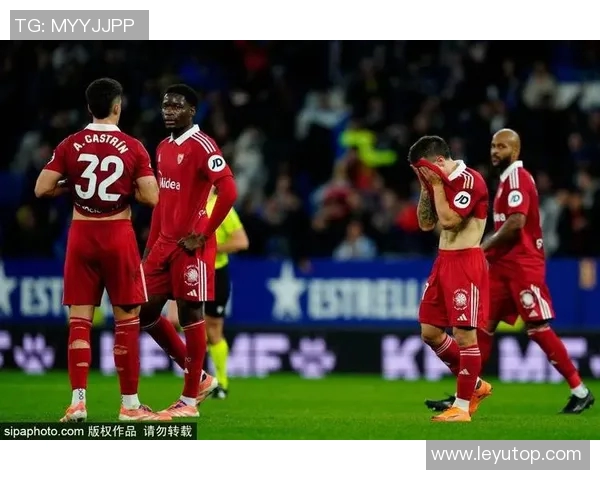 托雷斯荣获阿斯终身成就奖感慨退役后享受尊重与荣光